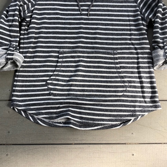 French Laundry medium grey and white sweatshirt - Picture 6 of 9